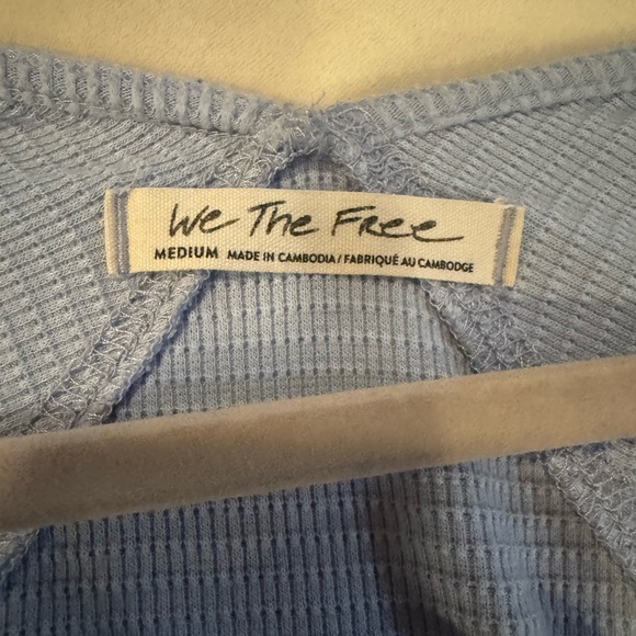 We The Free by Free People “BB Layering Top” – Light Blue – Size M - Picture 4 of 4
